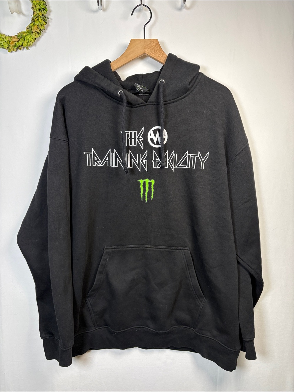MONSTER ENERGY "W" Training Facility Black Hoodie Sweatshirt size XL